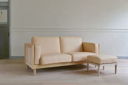 【10200001】Wood Frame Sofa Classic M（ナチュラル革）＋Ottoman Classic | 北海道東川町 | ふるさと納税ランキングふるなび